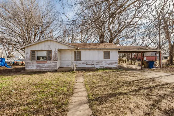 310 N High,  Argonia,  KS 67004