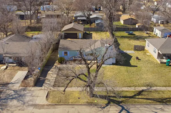 2121 S Vine St, Wichita, KS 67213