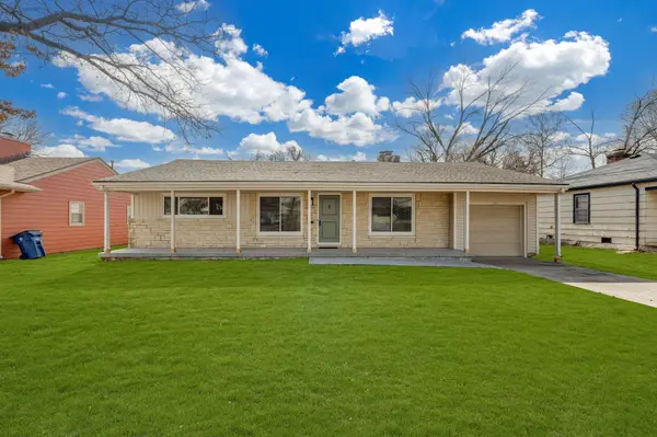 537 N Oakwood Dr, Wichita, KS 67208