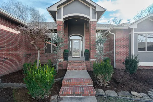 8503 W Meadow Park, Wichita, KS 67205