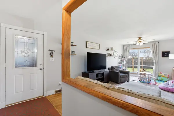 503 Charles Ave, Mulvane, KS 67110