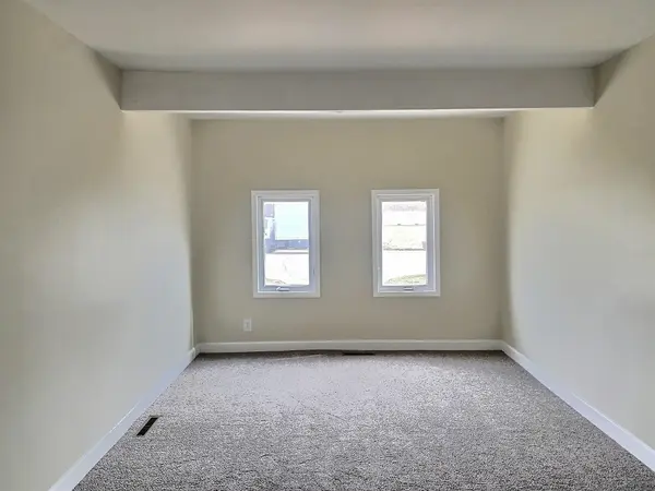 157 S Turkle Ave, Haysville, KS 67060