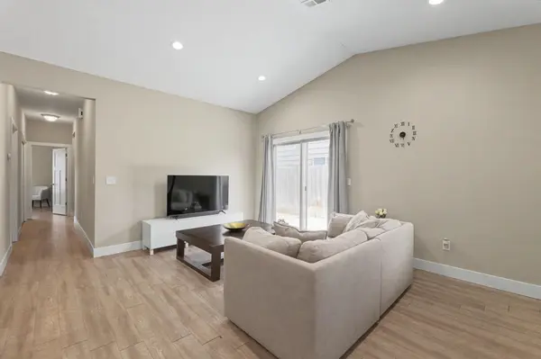 3308 E Aster St, Derby, KS 67037