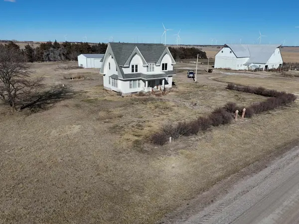 2272 Hickory Rd, Munden, KS 66959