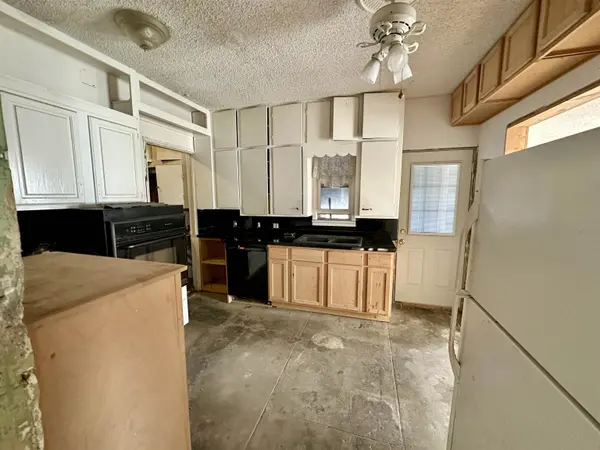 206 S Osage, Wichita, KS 67213