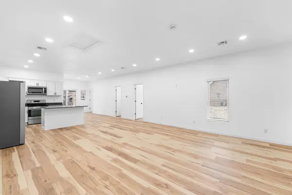 212 W Anderson St, Brookville, KS 67425