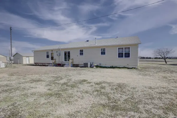 4392 302nd Rd, Arkansas City, KS 67005