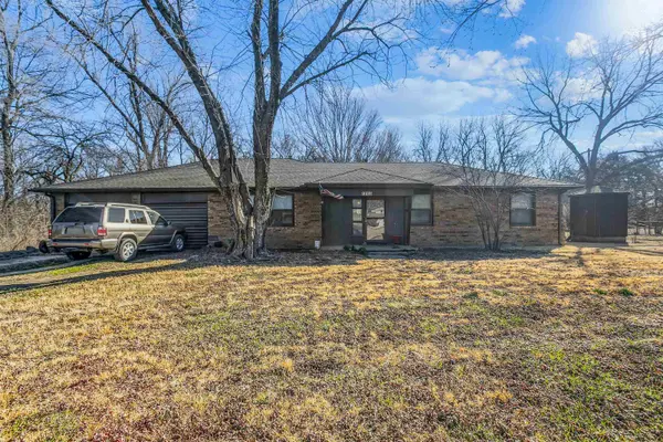 10156 SW Eagle, Augusta, KS 67010-7907