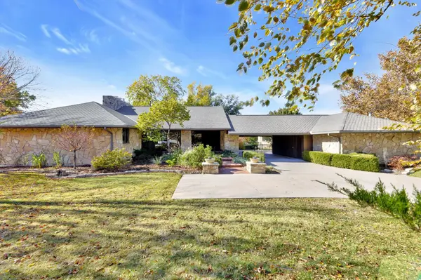 8919 E Boxthorn St, Wichita, KS 67226