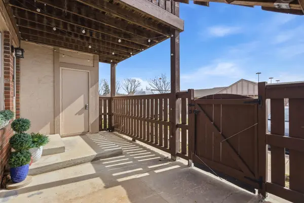 1450 S Webb Rd Apt 311, Wichita, KS 67207