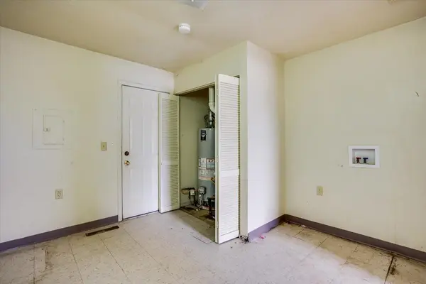 1516 E Del Mar, Wichita, KS 67216