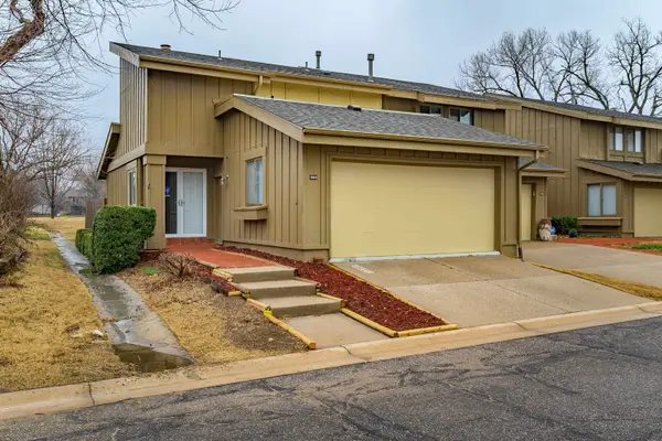 8201 E Harry St, Wichita, KS 67207-4655