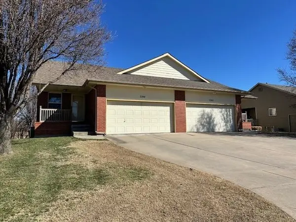 2242 N Shefford Cir, Wichita, KS 67205