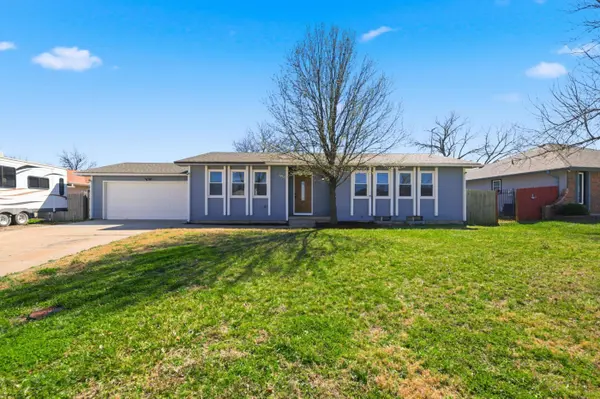 125 W Brazos Dr,  Goddard,  KS 67052