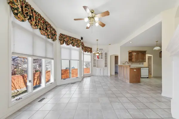 1367 N Hickory Creek ct, Wichita, KS 67235