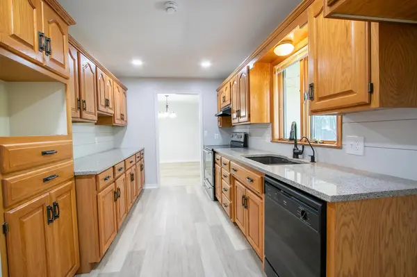 330 William St, Hesston, KS 67062