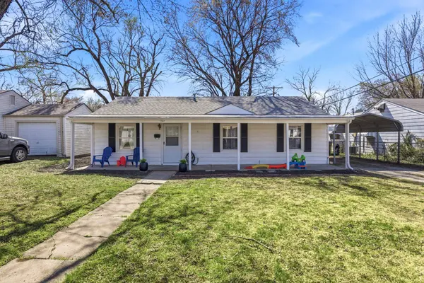 1301 E Broadbeck Dr, Park City, KS 67219