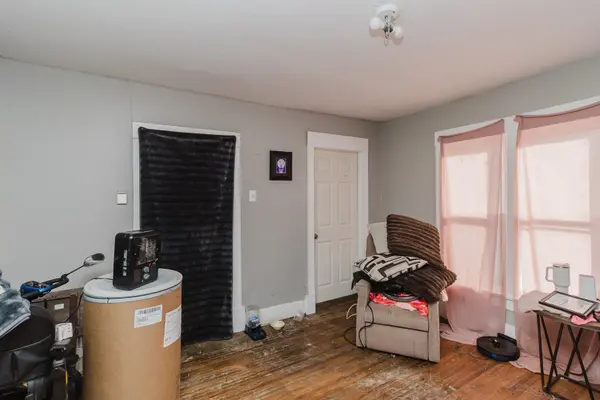 1410 E 6th, Hutchinson, KS 67501