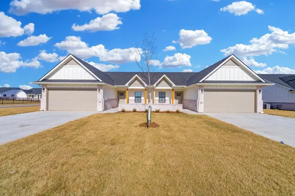 2413 S Taiga St, Goddard, KS 67052