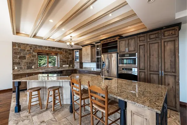 8638 Lost Lake, Andover, KS 67002
