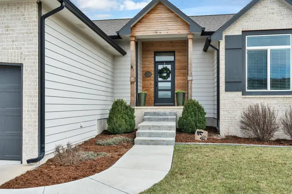 2544 N Quartz St, Andover, KS 67002