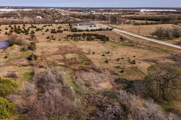 5+/- Acres E Ford St., Valley Center, KS 67147