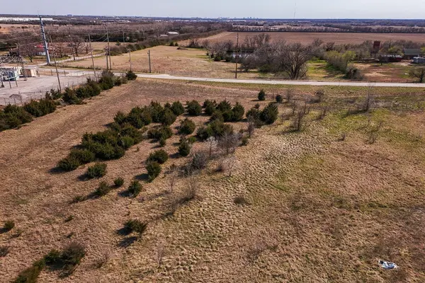 5+/- Acres E Ford St., Valley Center, KS 67147
