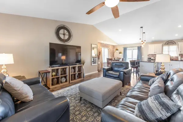 1202 N Oak St, Goddard, KS 67052