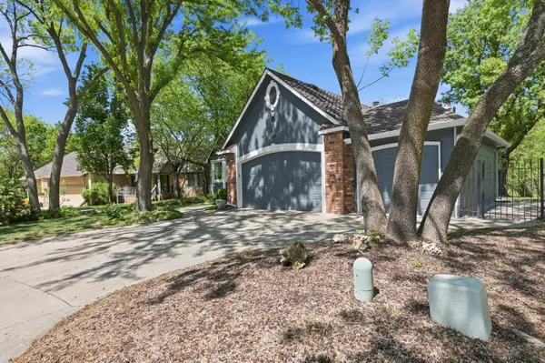 11306 W Lost Creek St, Wichita, KS 67212