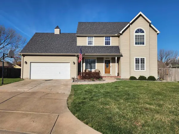 2633 N Beacon Hill Ct, Wichita, KS 67220