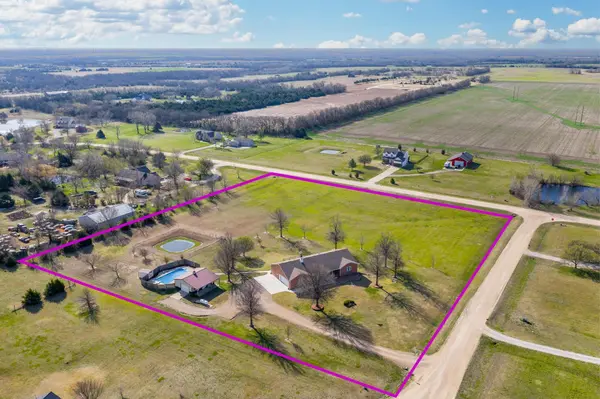 9030 S Posey Ct, Derby, KS 67037