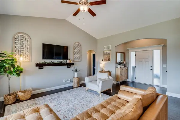 706 S Saint Andrews Cir, Wichita, KS 67230