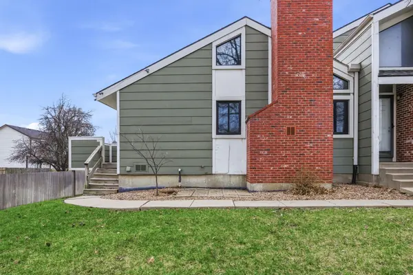 2021 N Broadmoor, Wichita, KS 67206