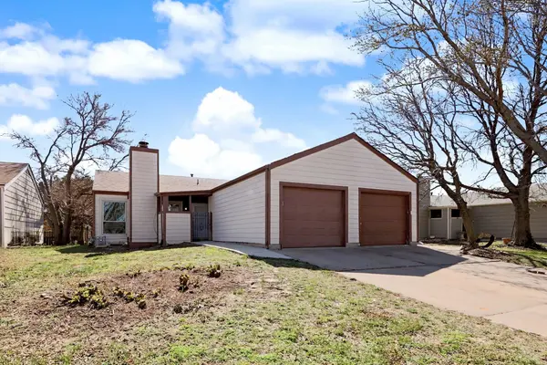 5213 E 20th St N, Wichita, KS 67208