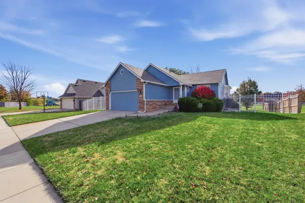 705 S Westview Cir, Andover, KS 67002-9336