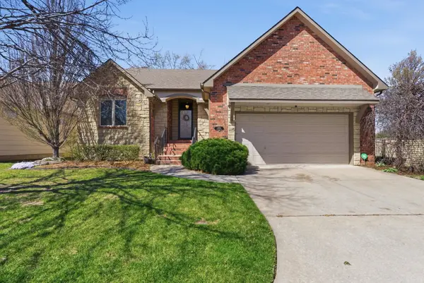 8701 W Northridge Ct, Wichita, KS 67205