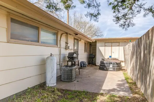 156 Florida, Salina, KS 67401