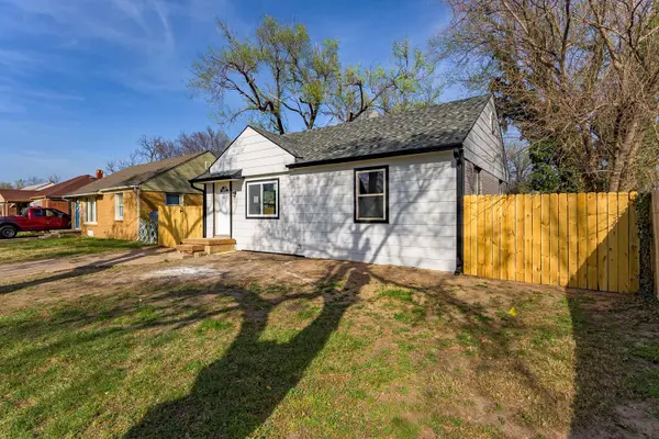2026 N Piatt Ave, Wichita, KS 67214
