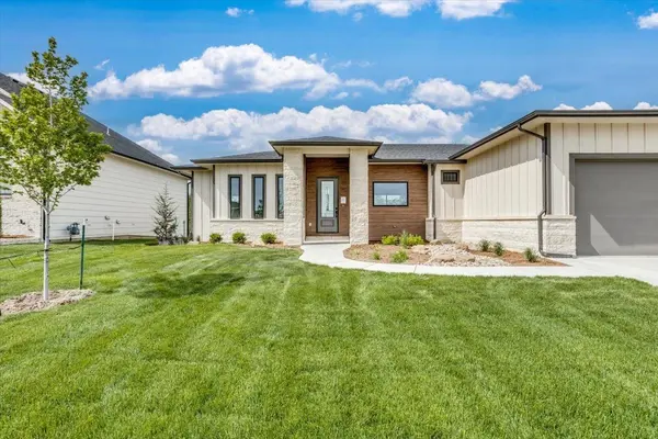 9650 W Cedar Lane, Maize, KS 67101