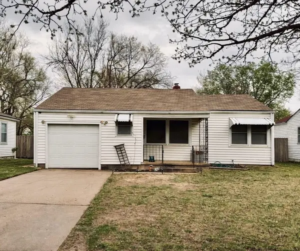 2434 S Ellis Ave,  Wichita,  KS 67216