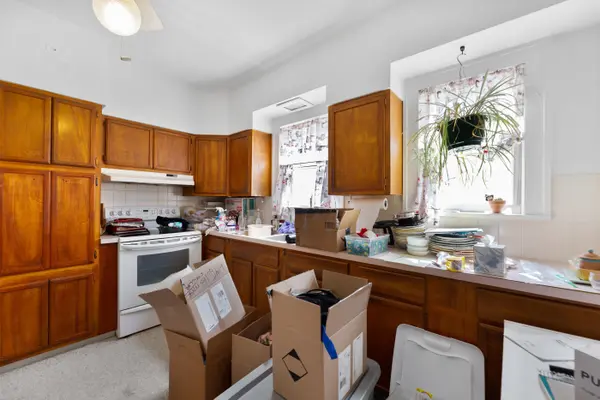 806 N Porter Ave, Wichita, KS 67203