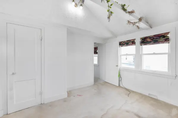 806 N Porter Ave, Wichita, KS 67203