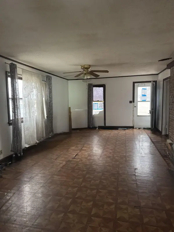 522 Mark Ave, Larned, KS 67550