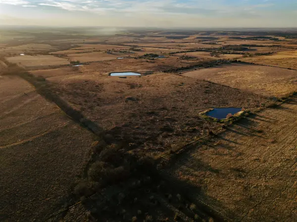 00000 E 141st Rd, Winfield, KS 67156