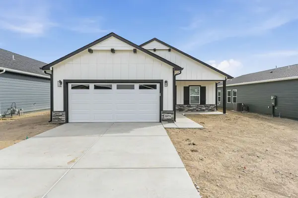 3571 E Hollandale St, Derby, KS 67037-7820