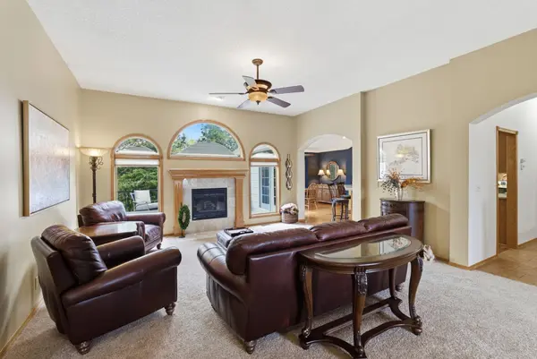 230 S Maple Dunes Ct, Wichita, KS 67235