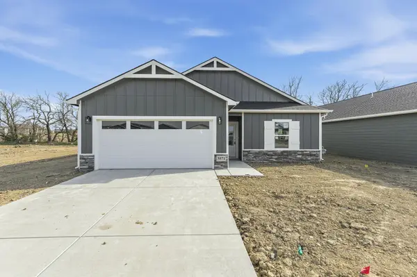 3571 E Bearsden St, Derby, KS 67037-7821