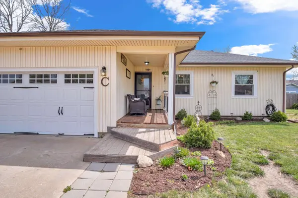 1808 Grandview Ave, Newton, KS 67114