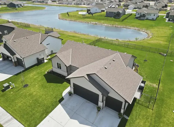 10933 W Cedar Ln, Maize, KS 67101