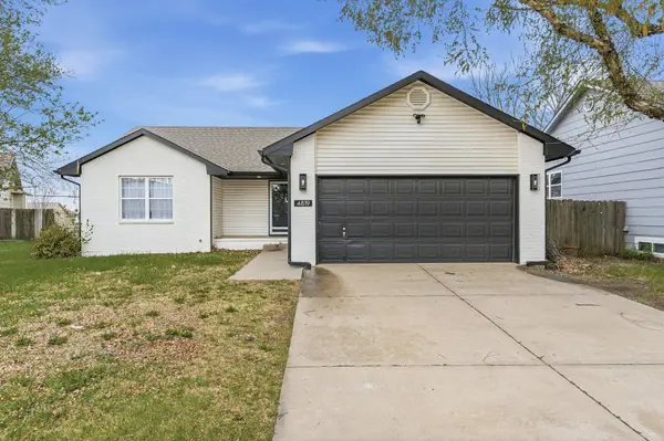 4819 E Willow Point Ct,  Bel Aire,  KS 67220